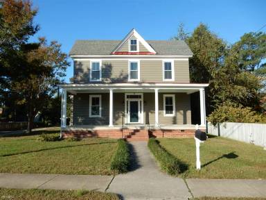 Main picture of 65 Lasalle Ave