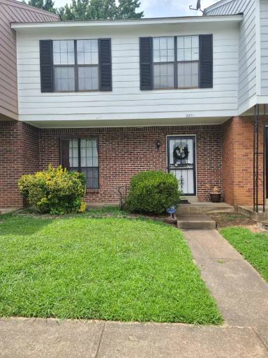 Main picture of 2371 N Orchid Dr