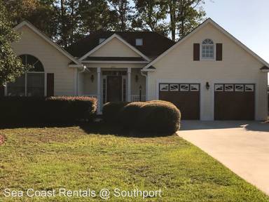 Main picture of 2921 E Lakeview Dr SW