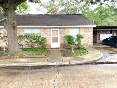 Main picture of 10122 Shadow Wood Dr