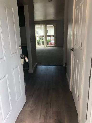 Main picture of 750 SW Harrier Cir