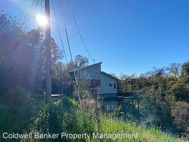 Main picture of 3400 Hillcrest St