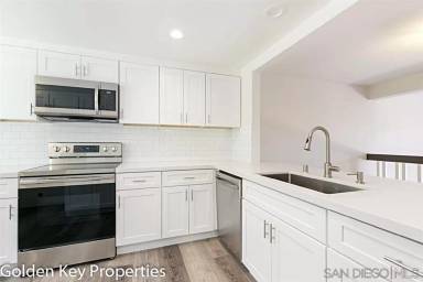 Main picture of 2502 Navarra Dr