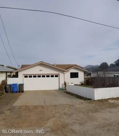 Main picture of 492 Skyline Dr