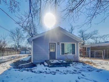 Main picture of 7109 E 14th St