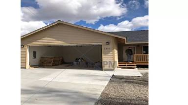 Main picture of 1360 NW Breann Loop