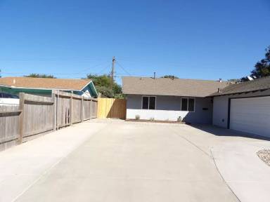 Main picture of 1329 W Loquat Ave