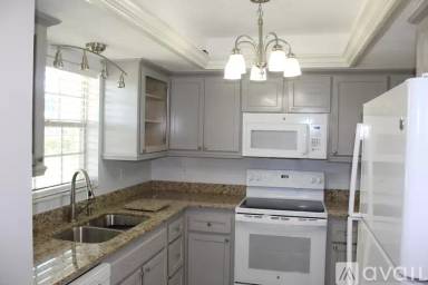 Main picture of 315 Saint Andrews Blvd