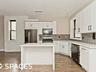 Main picture of 1215 N Wolcott Ave