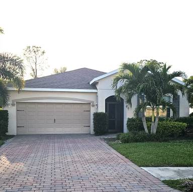 Main picture of 3141 Amadora Cir