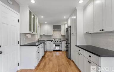 Main picture of 3003 Glendale Ave