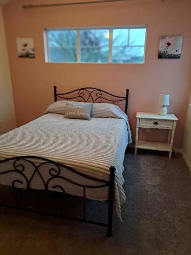 Main picture of 6946 Axis St SE