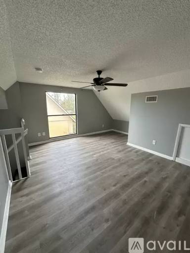 Main picture of 17423 Dumont Dr