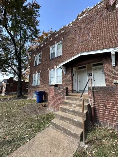 Main picture of 4709 Newport Ave