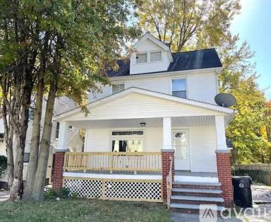 Main picture of 14016 Saybrook Ave