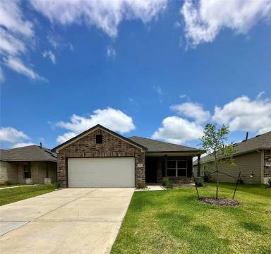 Main picture of 335 Cumberland Forest Dr