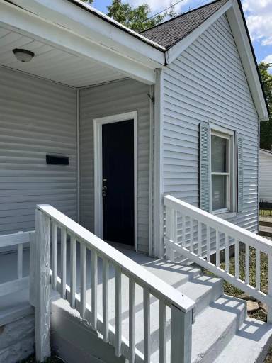 Main picture of 133 Carlisle Ave