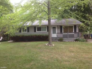 Main picture of 257 Mason Ave