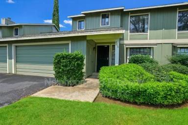 Main picture of 4718 E Alamos Ave