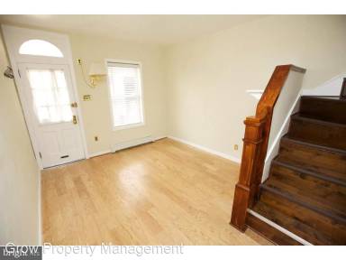 Main picture of 2416 Manning St