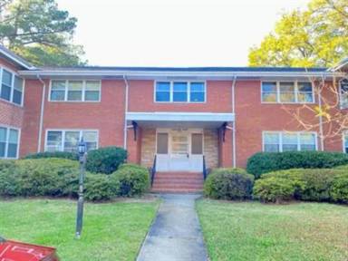 Main picture of 7713 North Shirland Avenue - 3