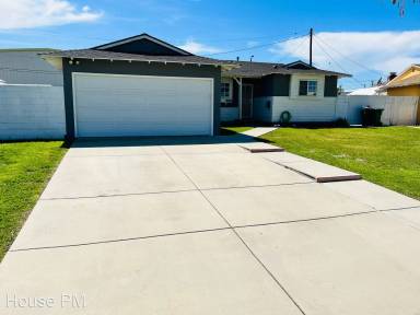 Main picture of 7642 Pembrook Ln