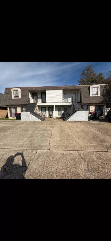 Main picture of 106 Vaucluse Dr