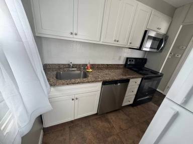 Main picture of 776 Pardella Ave