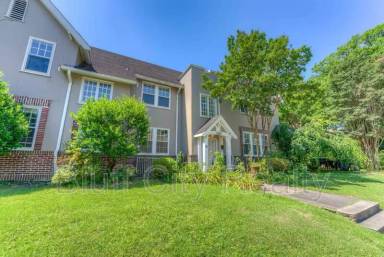 Main picture of 1829 Carr Ave