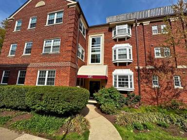 Main picture of 2107 N Scott St