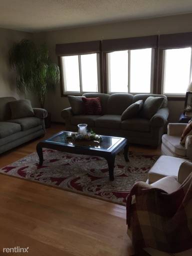 Main picture of 1 Farview Ave