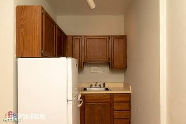 Main picture of 511 W Melrose St