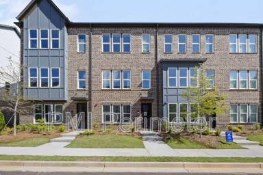 Main picture of 2441 Red Maple Xing SE