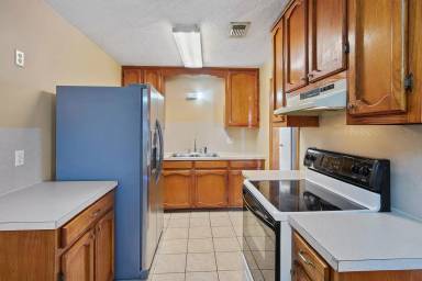 Main picture of 8578 Longwood View Ave