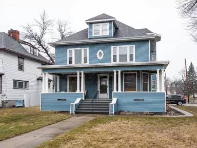 Main picture of 1136 5th Ave S