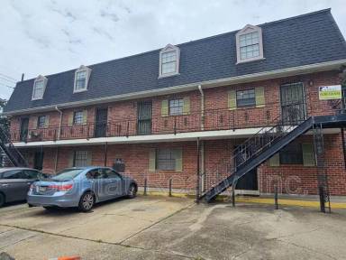 Main picture of 2131 Carondelet Street New Orleans, LA 70130