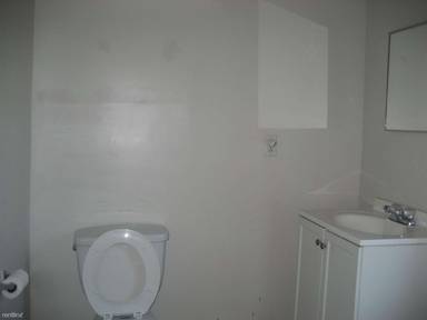 Main picture of 4940 Penn St