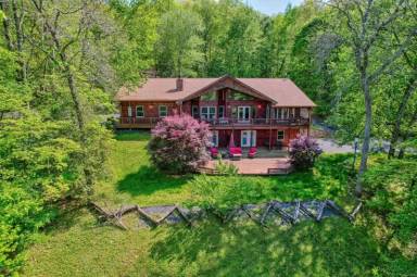 Main picture of 409 Shady Ln