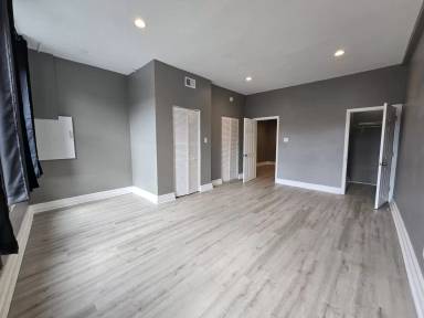 Main picture of 920 Main St