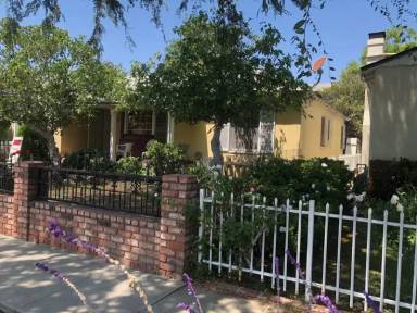 Main picture of 2929 Cardiff Ave