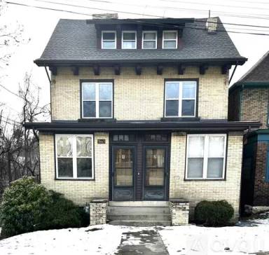 Main picture of 1663 Suburban Ave