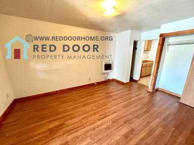 Main picture of 130 Montana Ave