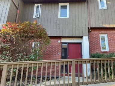 Main picture of 717 W College Ave