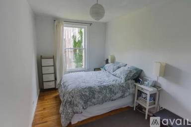 Main picture of 15 Cranberry St