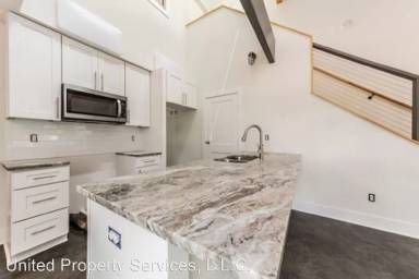 Main picture of 102 Oak Plains Aly