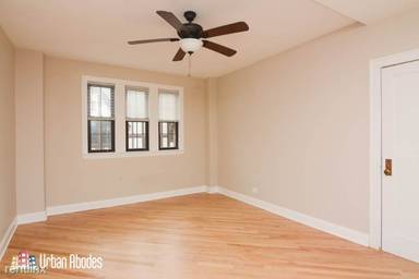 Main picture of 894-896 Green Bay Rd