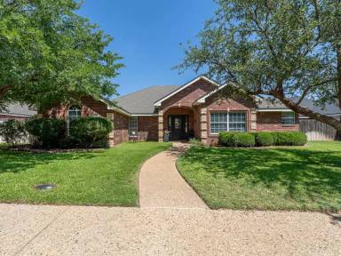 Main picture of 4708 Rosewood Dr