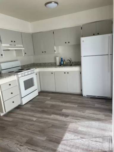 Main picture of 3433 SE 22nd Ave