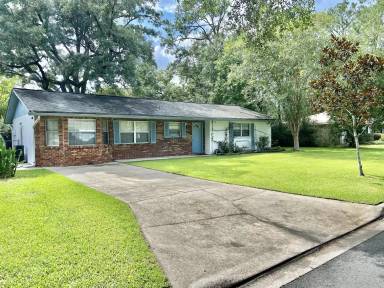 Main picture of 6130 NW 27th Ter
