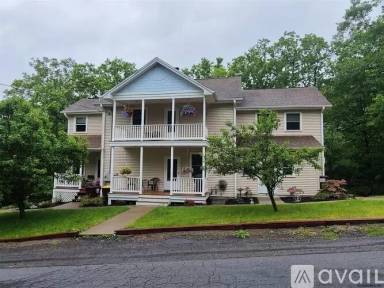 Main picture of 131 Helderberg Ave